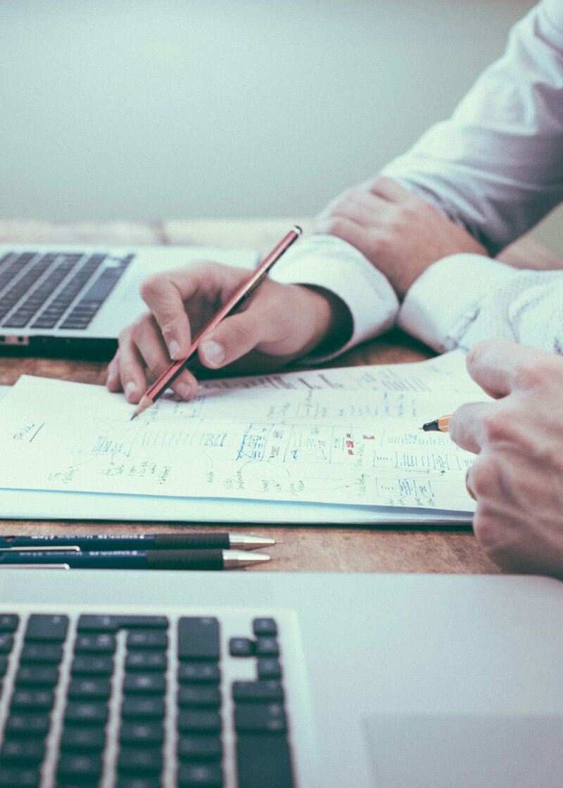 Internetseiten, Digitalisierung, KI, Suchmaschinenoptimierung, Social Media und Online Marketing. Viucom Digitalagentur in Freilassing bei Salzburg im Berchtesgadener Land.